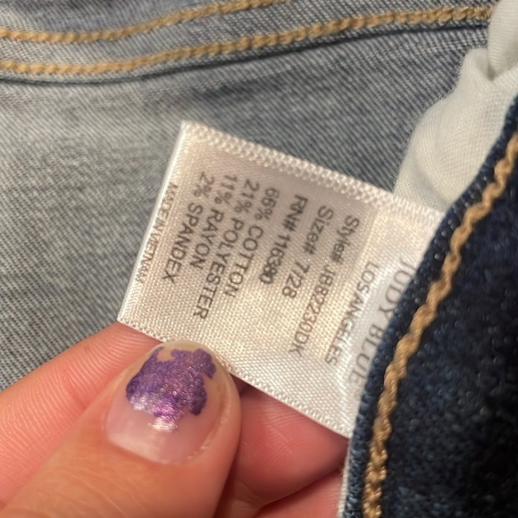 Judy Blue Dark Wash Distressed Stretch Skinny Jean Size 7/28 - Picture 3 of 8